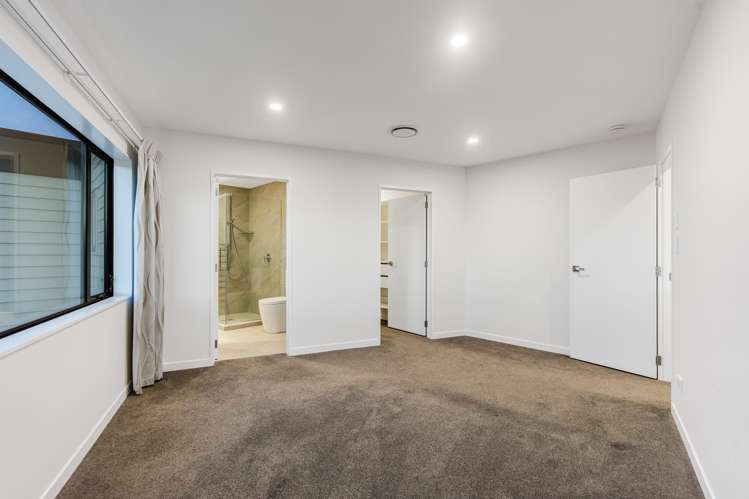 16 Moki Place Long Bay_11