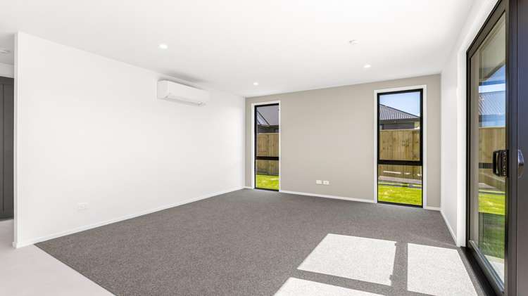 20 Wharariki Rise Wharewaka_17