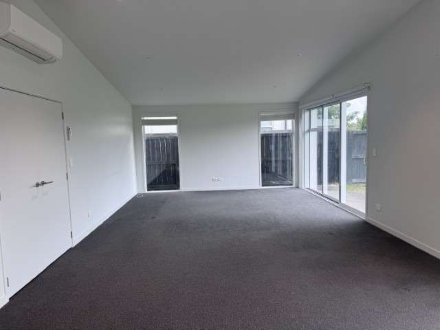 50 St Pauls Drive 11218_4