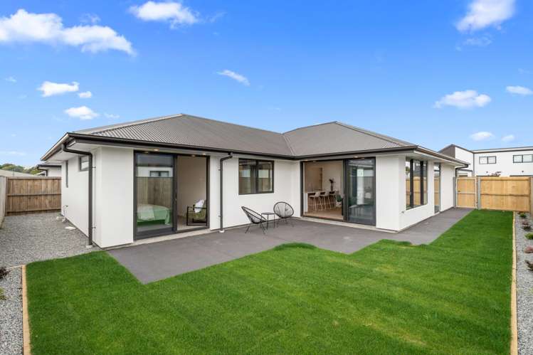 13 Samantha Lawry Road Wigram_16