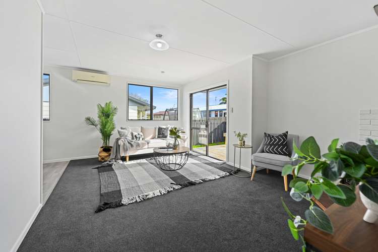 10 Gillett Lane Enderley_8