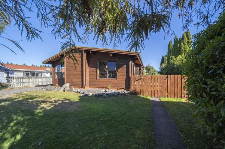 66 Luxmore Drive Te Anau_22