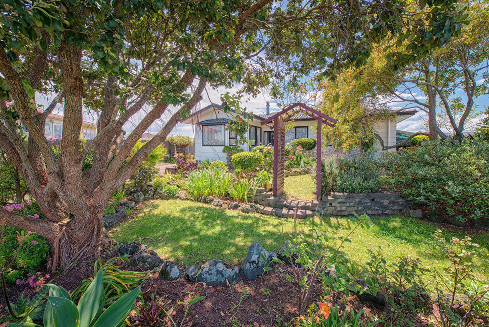 39 Barneys Farm Road Clendon Park_0