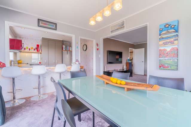 5 Hillview Crescent Paparangi_4