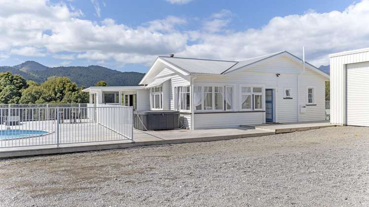 213 Timaru Road Upper Pitone_1