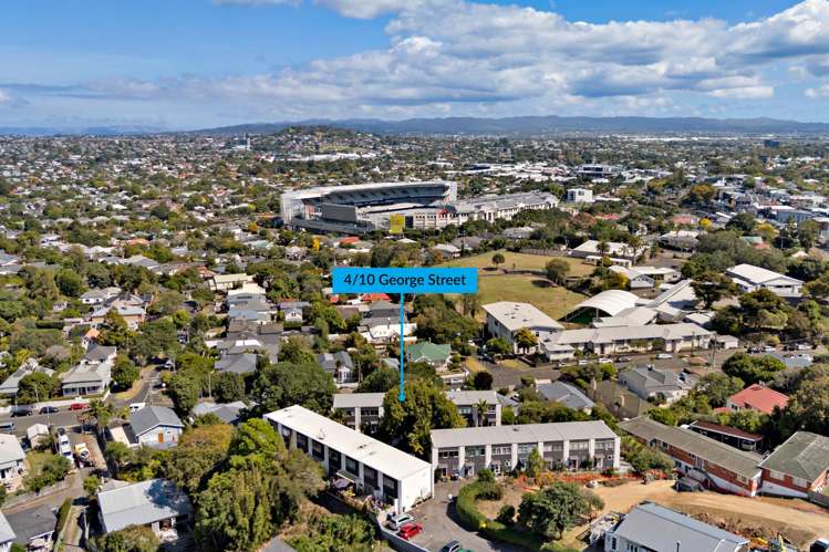 4/10 George Street Mount Eden_12