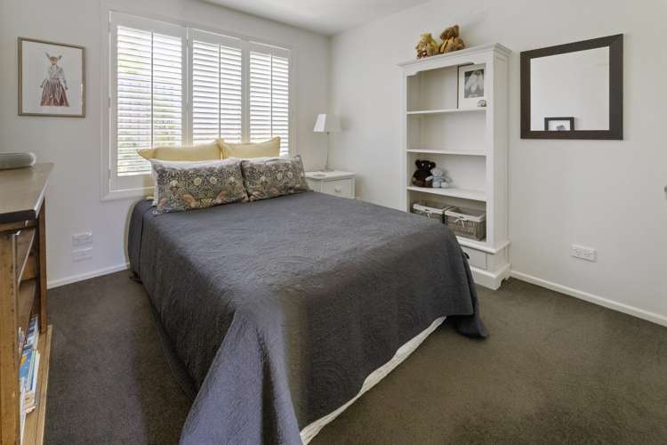 6 Istana Place Britannia Heights_15