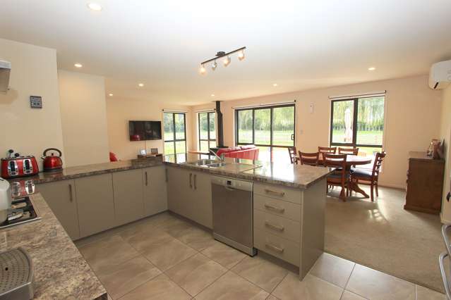 83 Waikakaho Road Tuamarina_4