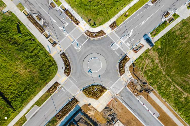 71 Michael Bosher Way Flat Bush_1