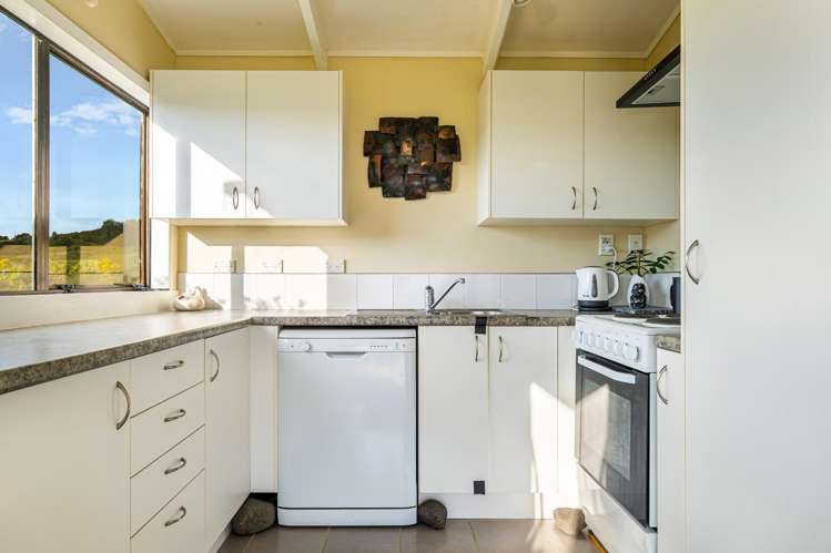 20 Constable Road Muriwai_11