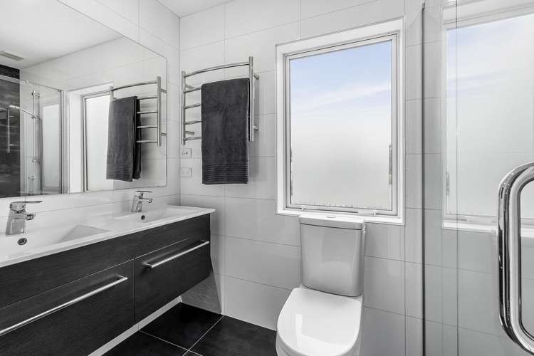 152 Endeavour Drive Whitby_19