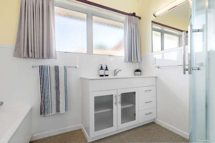 246 Queen Street Pukekohe_13