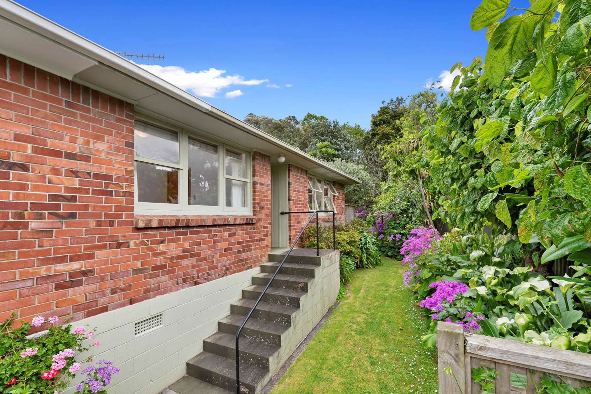 2/65 Church Street Devonport_0