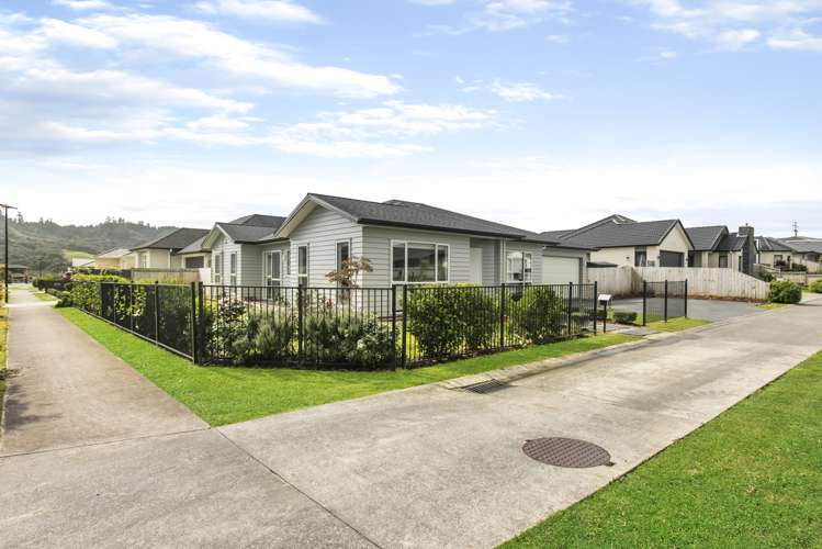 8 Kohia Way Huapai_16
