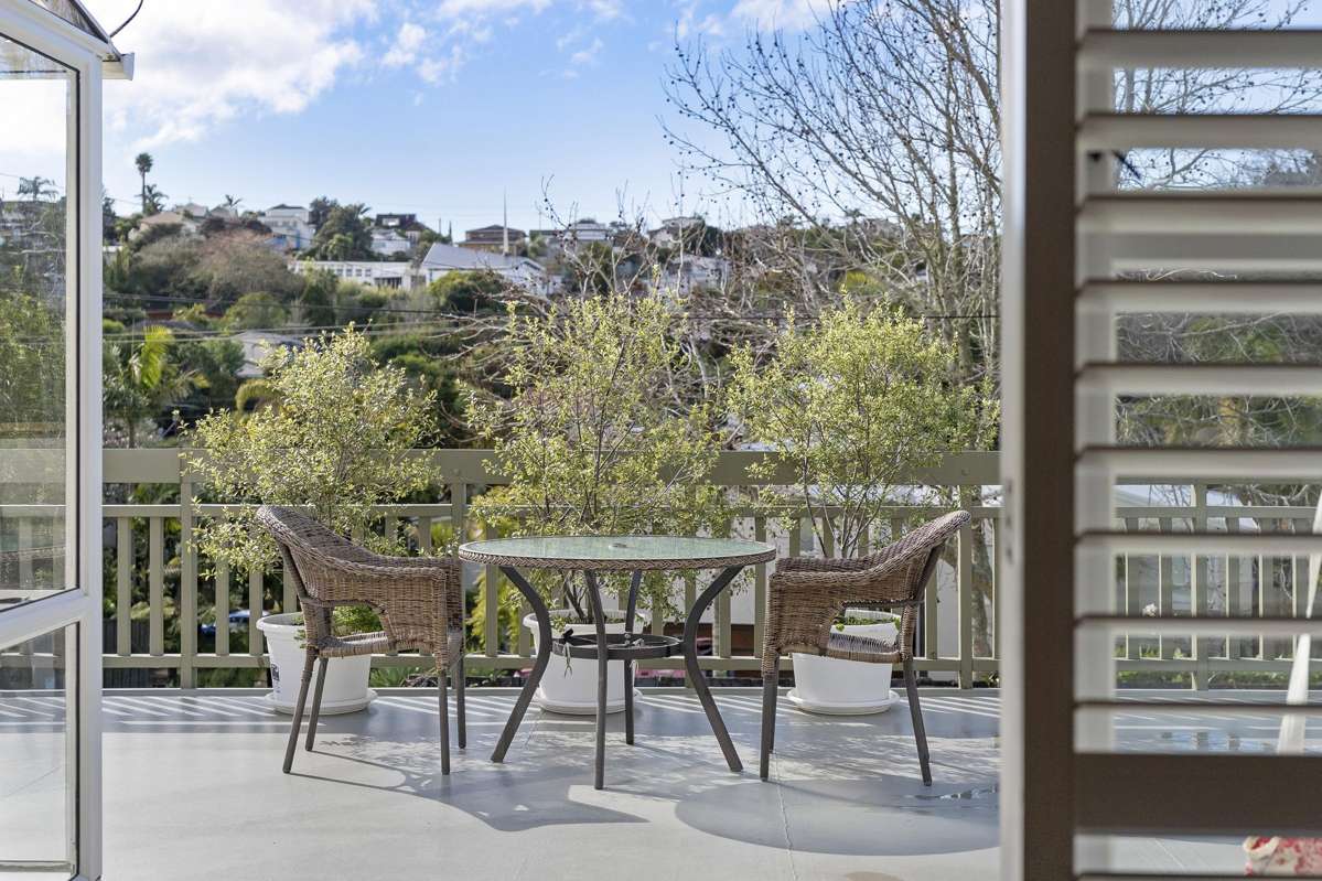 24 Lyons Avenue_5