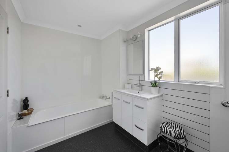 4 James Street Westshore_21