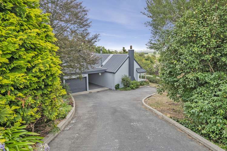 1594 Cust Road Cust_1