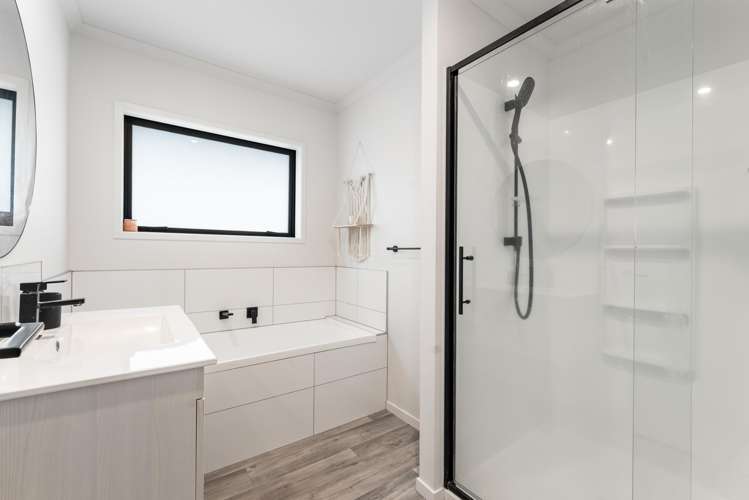 13B Roys Road Parkvale_14