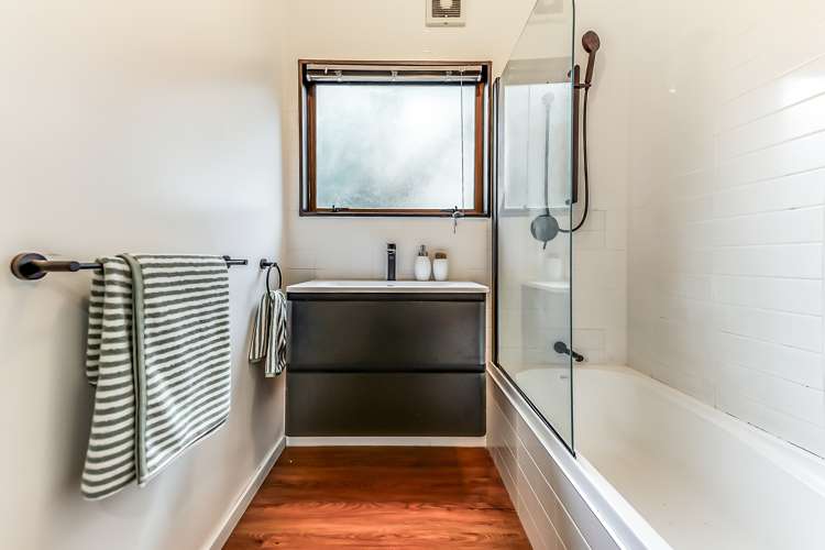 35a Lake Crescent Hamilton Lake_9