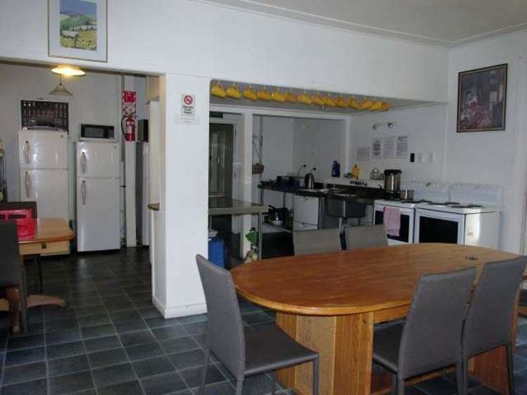 102 Shiel Street Reefton_3