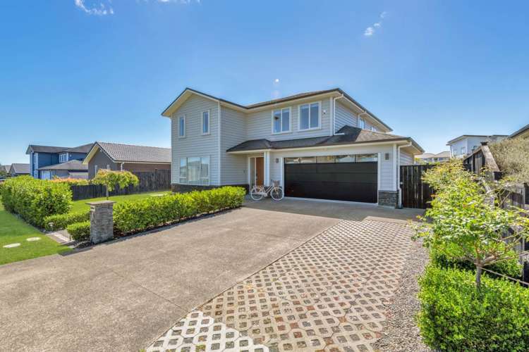 7 Defender Crescent Beachlands_21