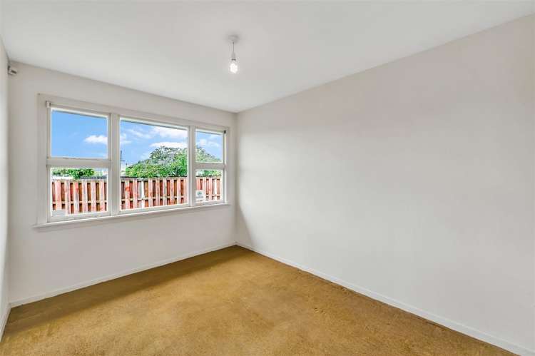 35 Vardon Crescent Shirley_7