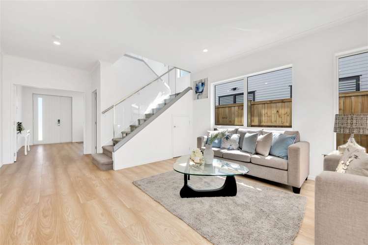 76 Ksenia Drive Flat Bush_2