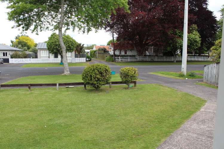 69 Albert Street Hamilton East_13