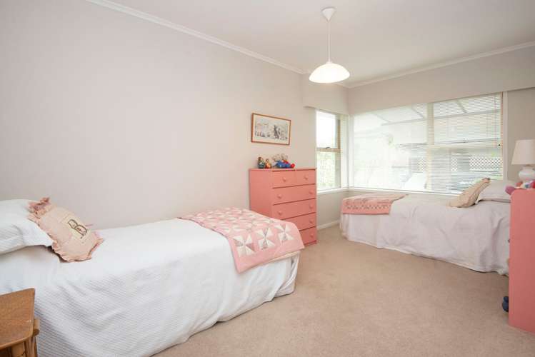 37 Mcmillan Place Mellons Bay_12