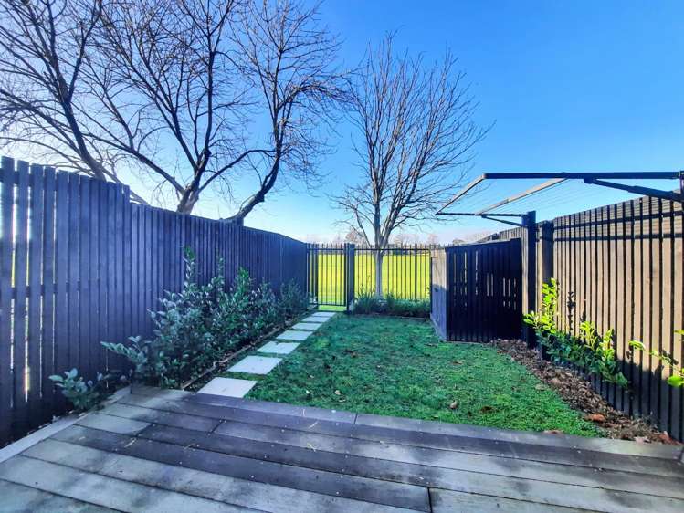 7B Malaga Crescent 10174_8