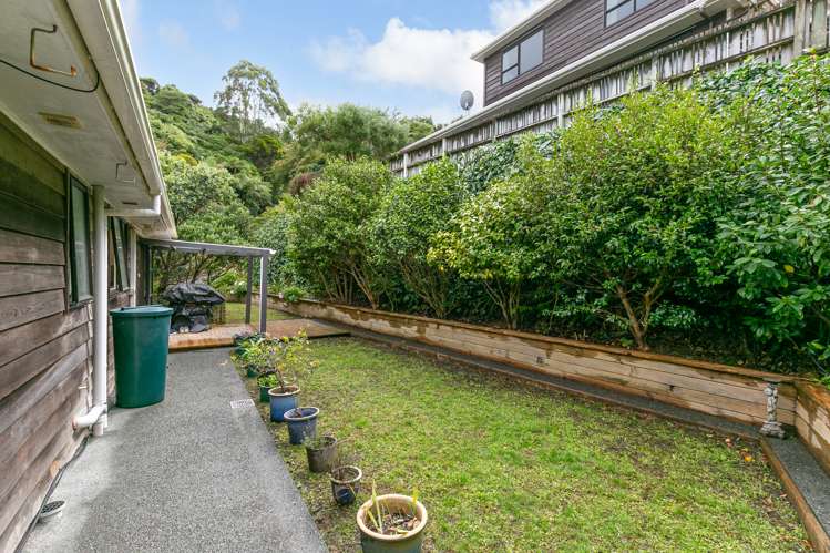 23b Thatcher Crescent Crofton Downs_14