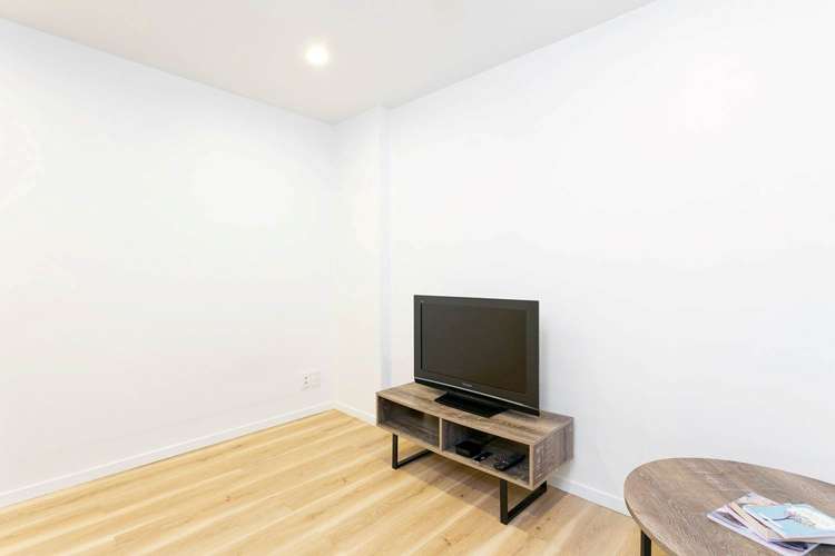 3B/23 Emily Place City Centre_6