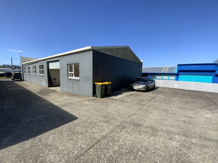 121 Manukau Road Pukekohe_5