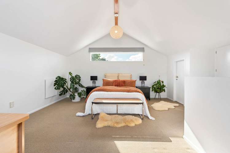 22 Windfall Grove Greenhithe_14