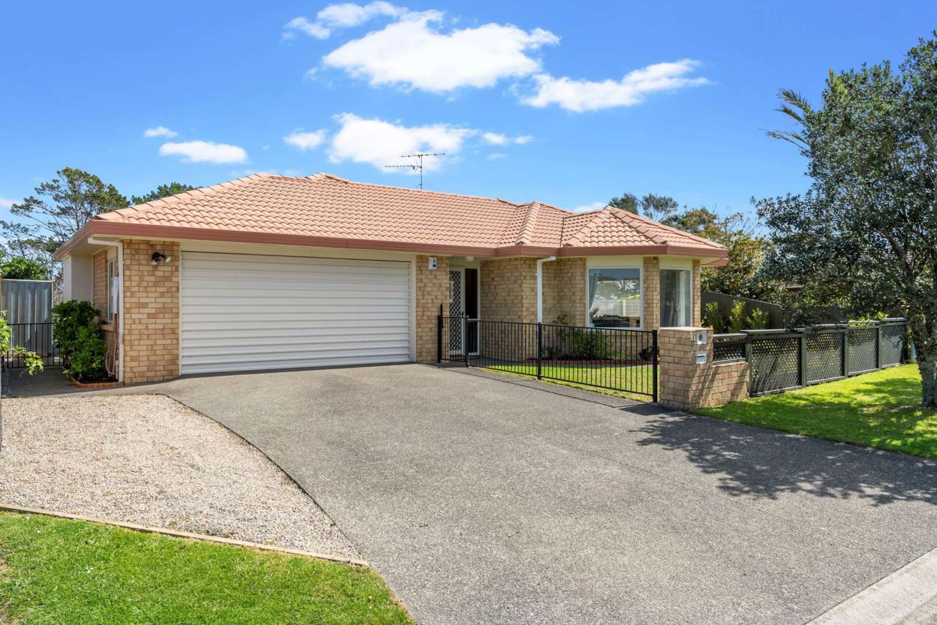 44 Blue Heron Rise Stanmore Bay_0