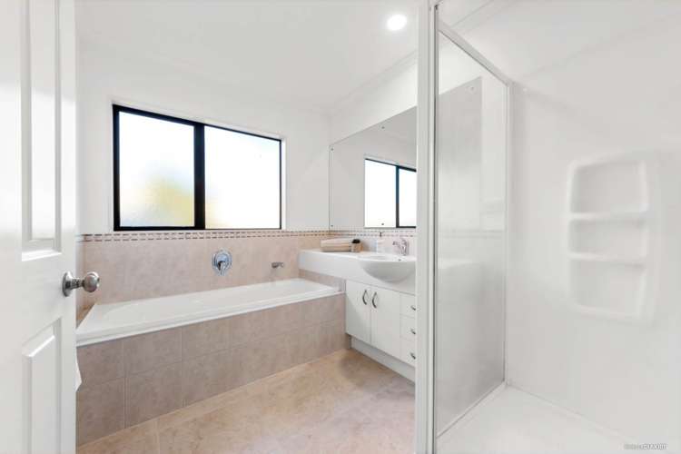 144 Cyril French Drive Flat Bush_14