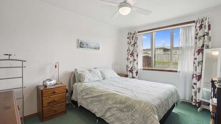 7 Blease Street New Lynn_6
