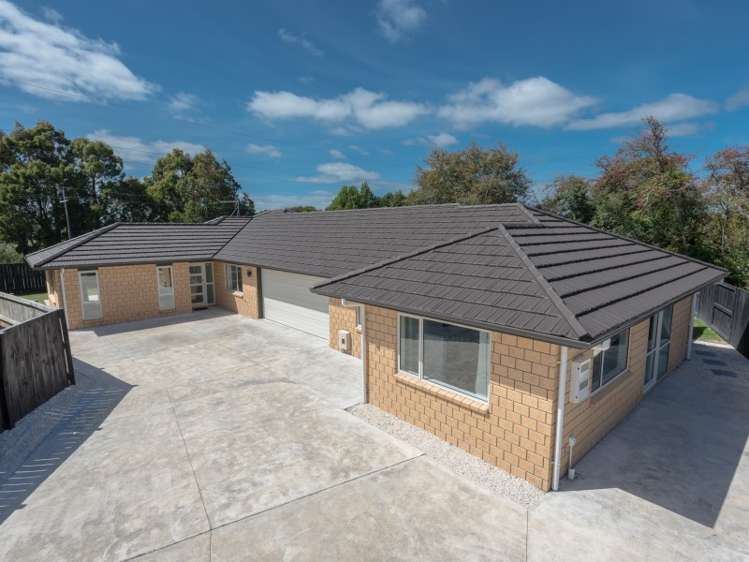 208 Saint James Drive Huntington_23