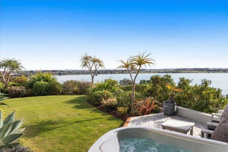 11a Te Awakura Terrace Mount Pleasant_18