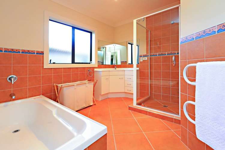 22 Broadhurst Road Flat Bush_10