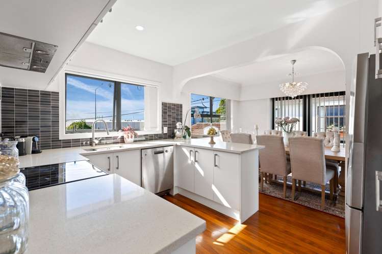 213 Hobsonville Road West Harbour_11