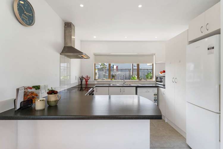 8a Mcleod Road Henderson_7