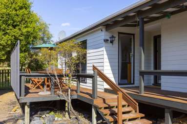 2/11 Puia Street_1