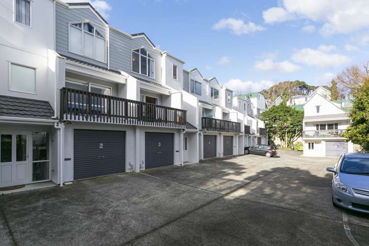 3/33 Hiropi Street Newtown_15