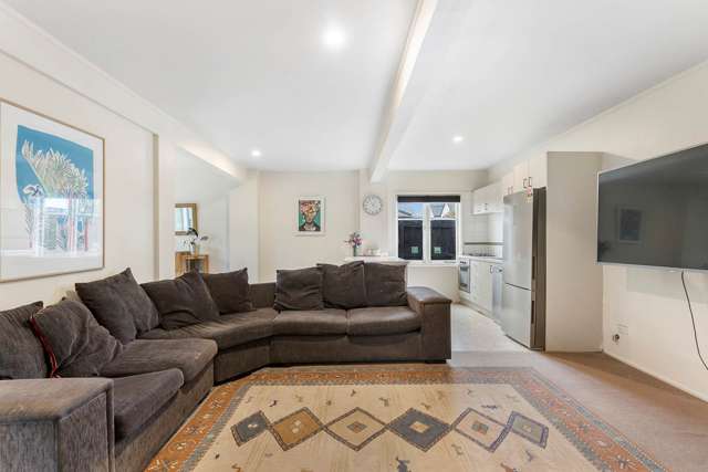 9 Koromiko Street New Lynn_2