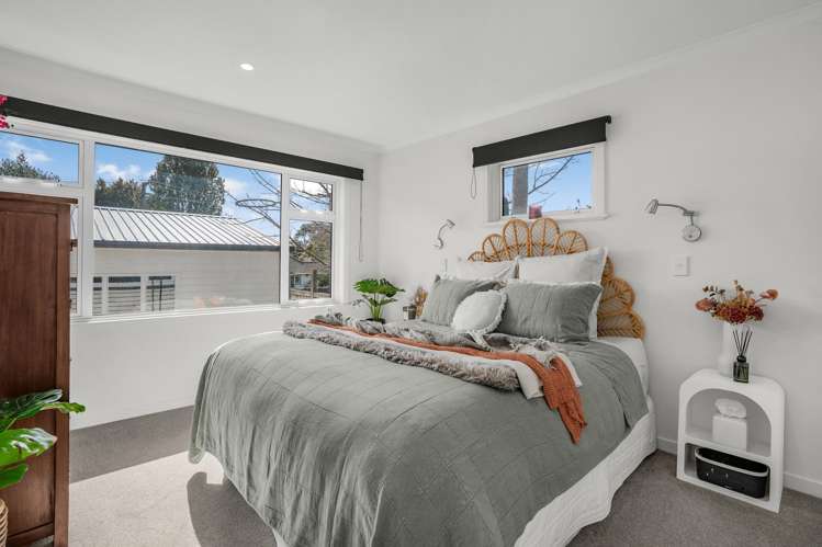 15 Rowe Parade Wainuiomata_10