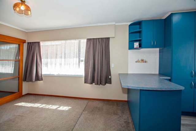 29 Pinewood Street Avondale_2