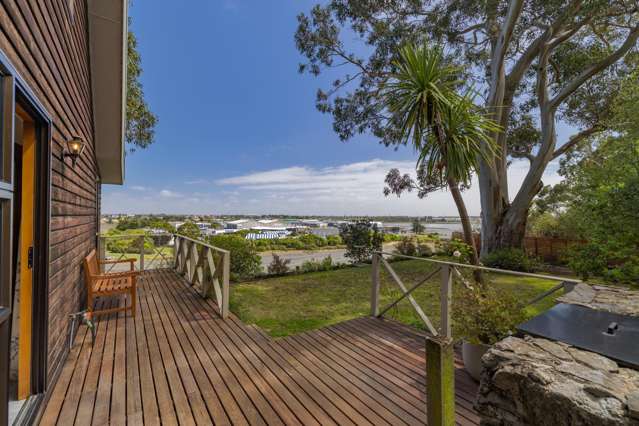 7 Cannon Hill Crescent Mt Pleasant_1