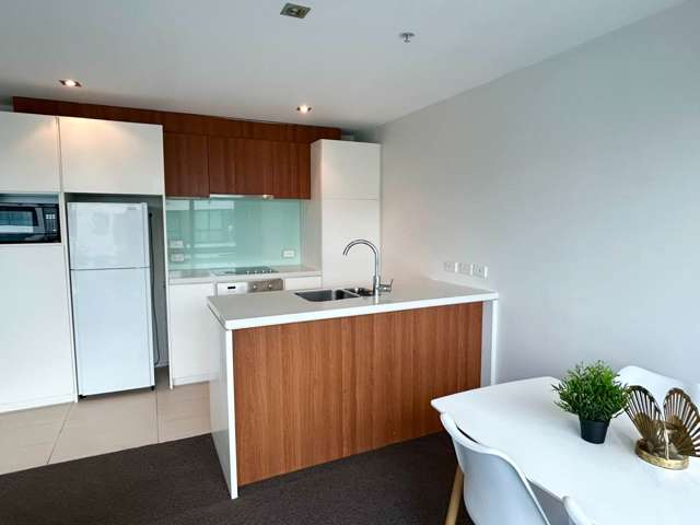 710/4 Dockside Lane City Centre_4