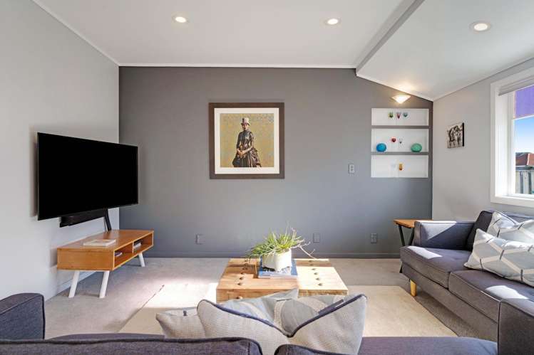 62 Beach Road Mellons Bay_7